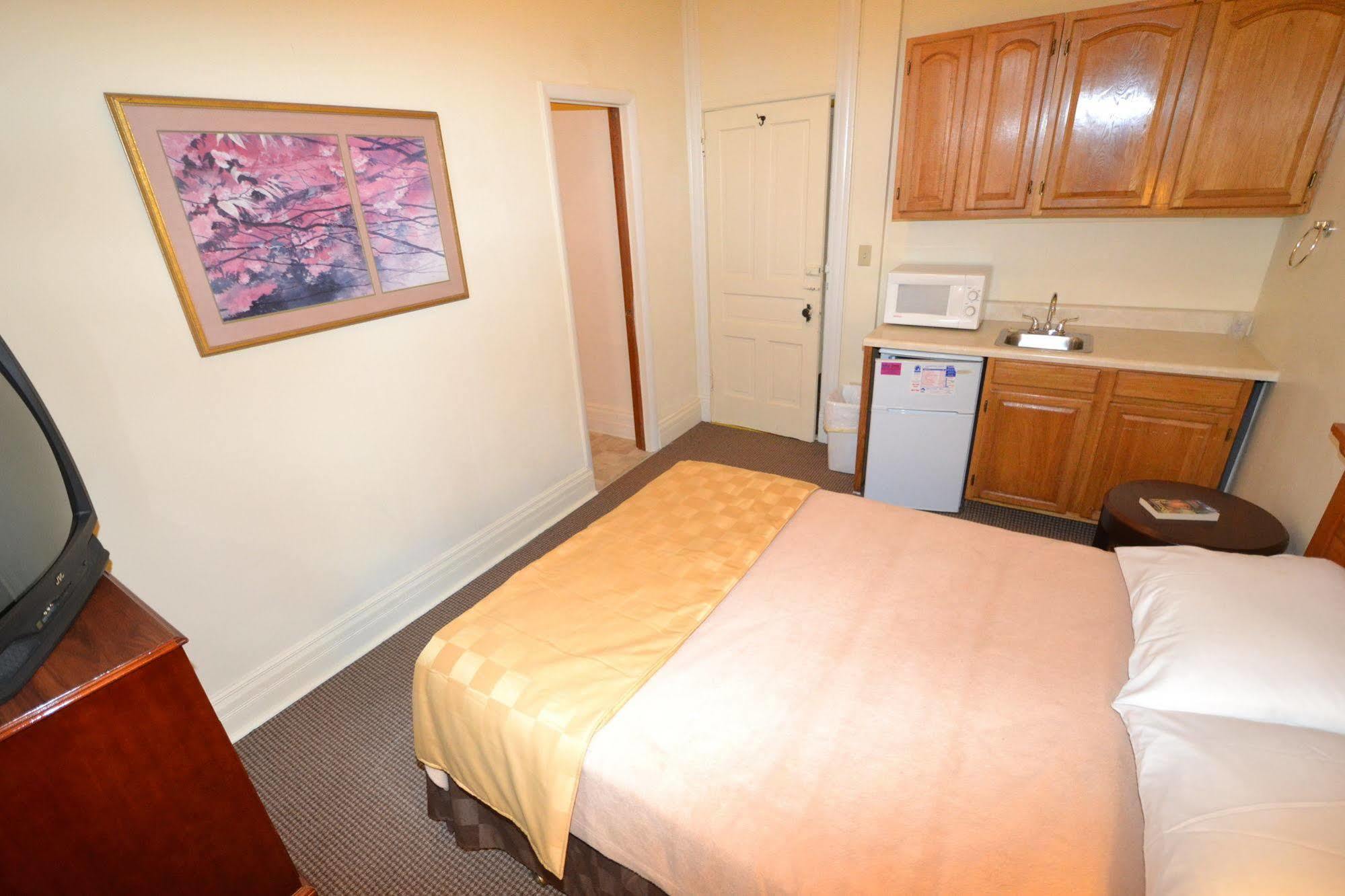 Perfect Stay Inn & Suites Blair Extérieur photo